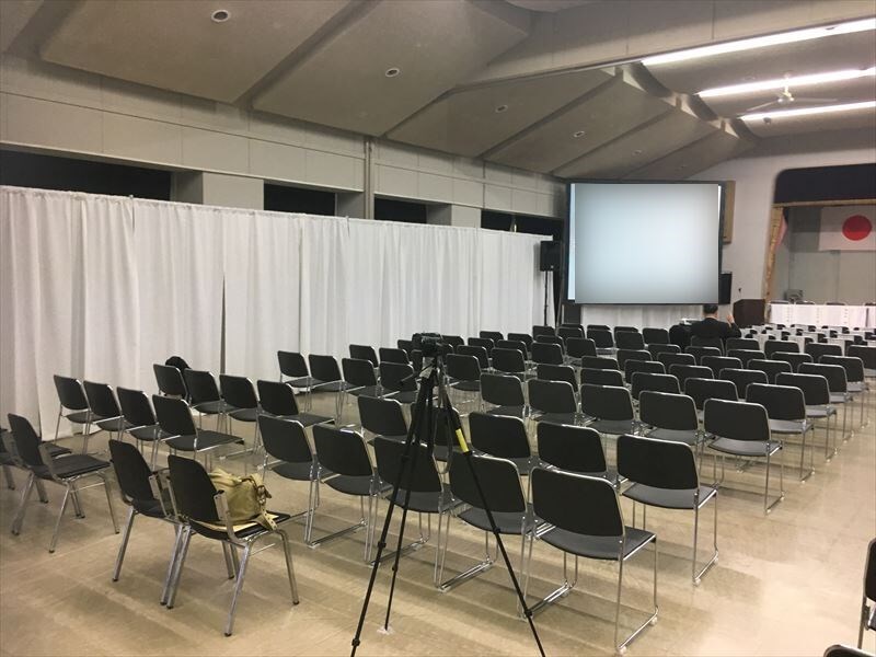 間仕切りカーテン 現場の様子