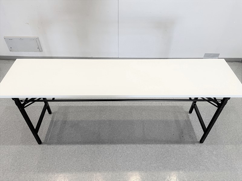 会議用ホワイトテーブル (1,800×450)