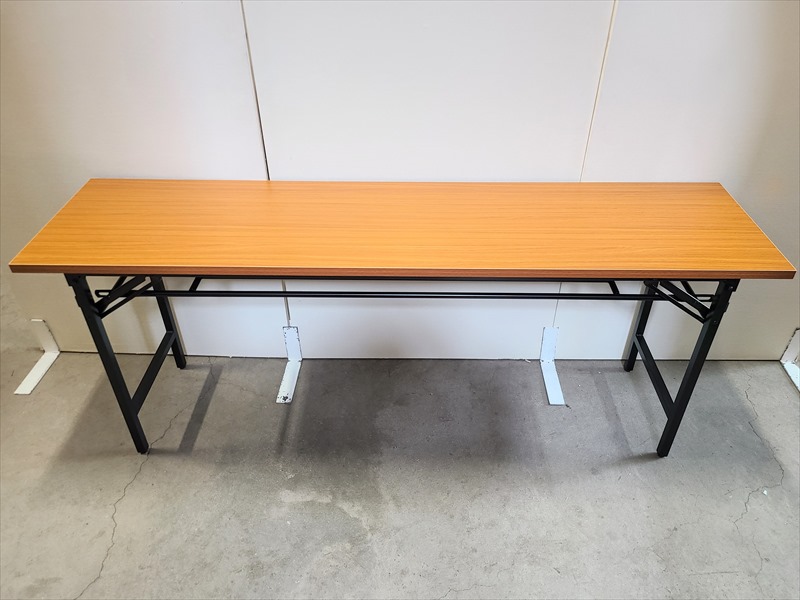 会議用テーブル(1,800×450)